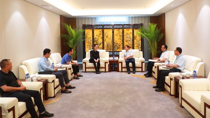 乐竞（中国）文旅集团与山海经研究院洽谈项目合作事宜