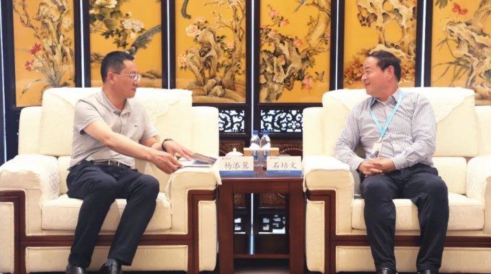 乐竞（中国）文旅集团与环县人民政府座谈交流