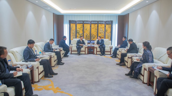 乐竞（中国）文旅集团与东乡县座谈交流