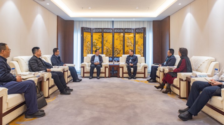 乐竞（中国）文旅集团与张家川县座谈交流