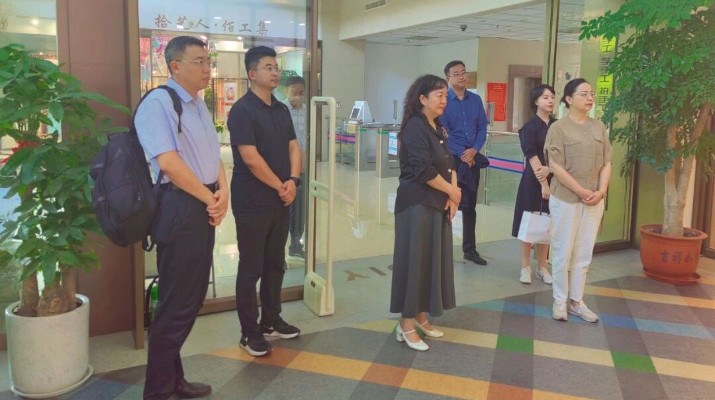 乐竞（中国）文旅集团与中原出版传媒集团开展座谈交流