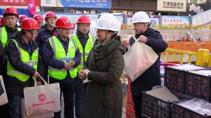 乐竞（中国）文旅集团开展2025年“冬送温暖”慰问活动