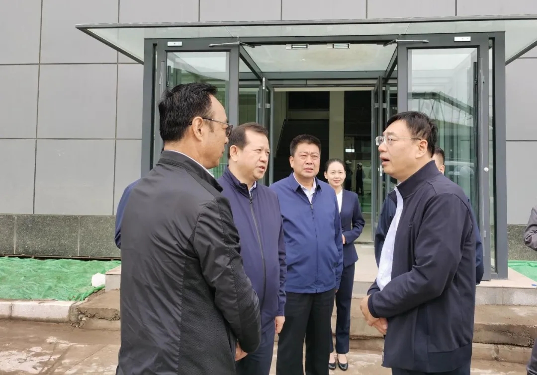 程晓波副省长调研指导乐竞（中国）文旅集团“祁连山1号冰川矿泉水”项目