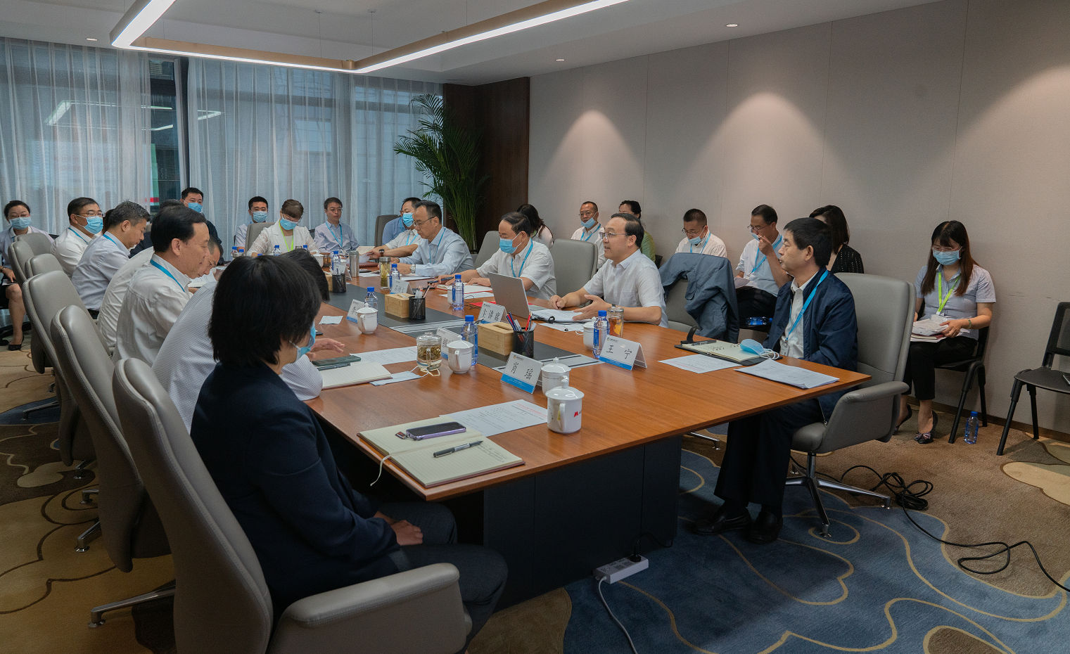 乐竞（中国）文旅集团举办党委理论学习中心组(扩大)学习会